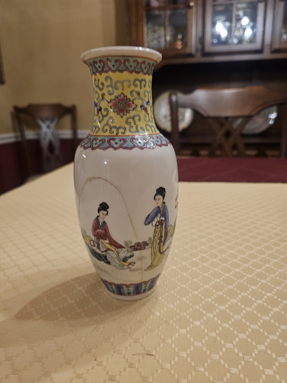 Vintage 1950's Hong Kong Famille Rose Hand-Painted Porcelain Figurine Vase